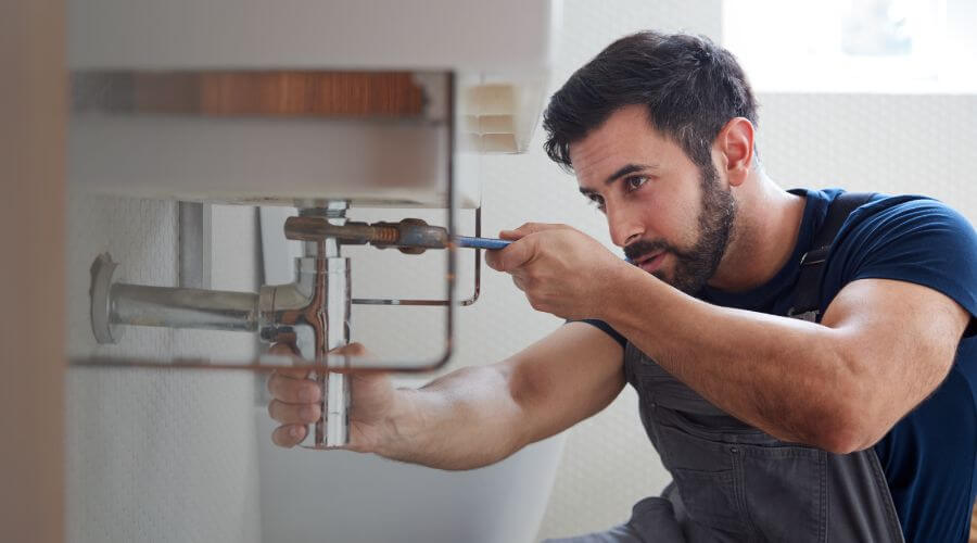 Expert burst pipe repair services in Lone Star, TX